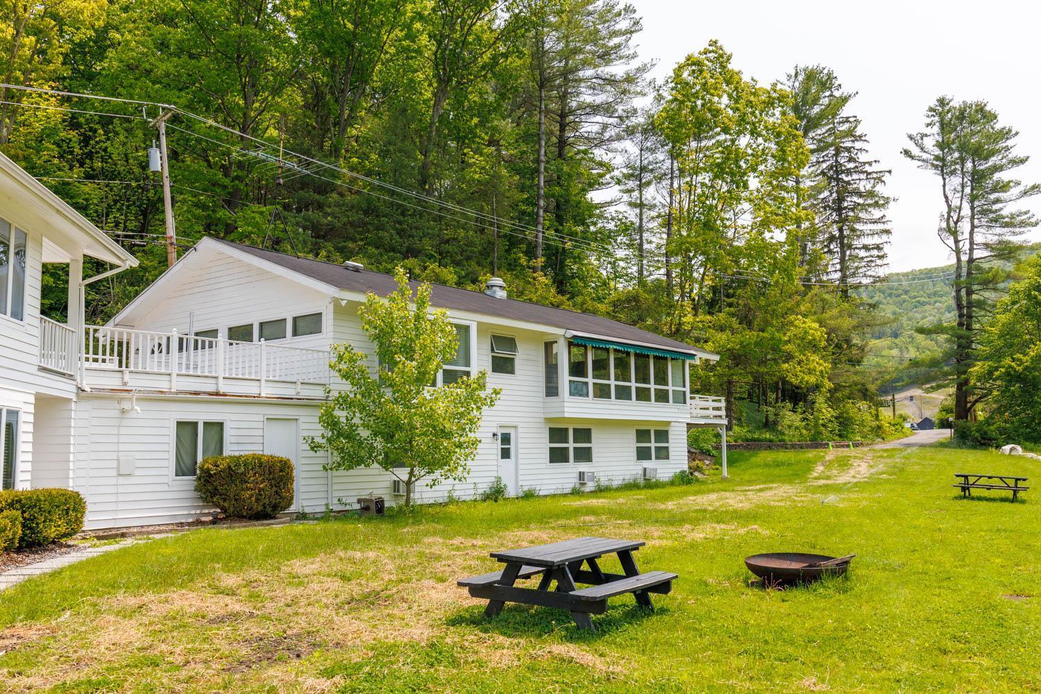 Catamount Lodging Hillsdale Exteriör bild