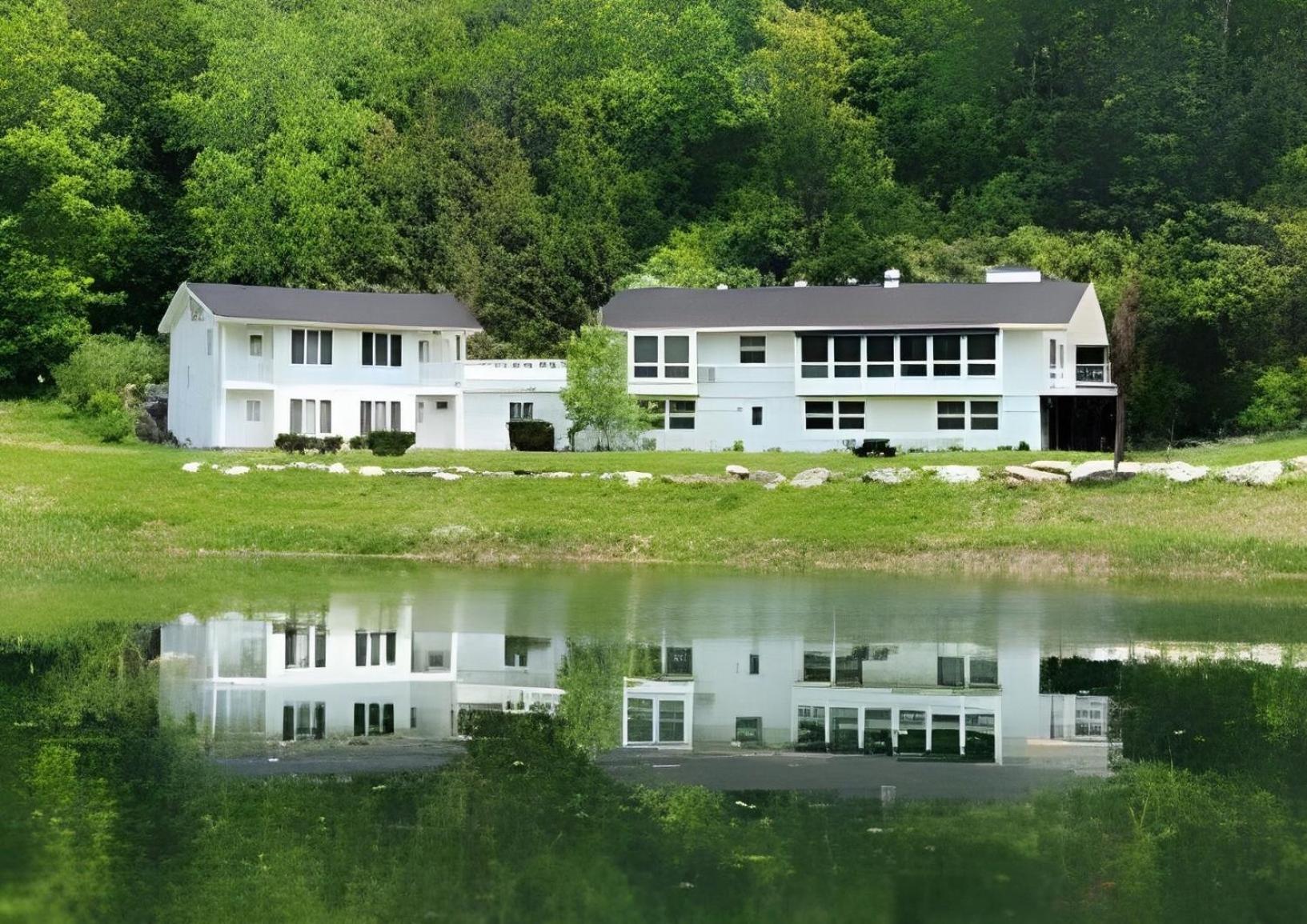 Catamount Lodging Hillsdale Exteriör bild